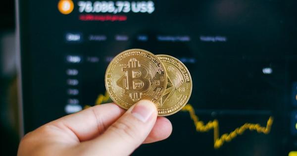 Bitcoin lình xình ngưỡng 76.000 USD: Dòng tiền chờ đợi gì?