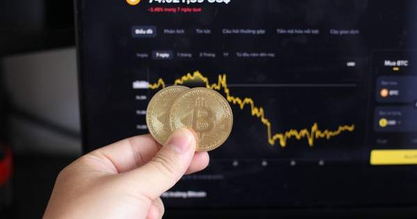 Bitcoin giữ mốc 74.000 USD sau thông báo tịch thu tiền số từ Mỹ