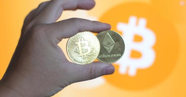 Bitcoin chịu áp lực bán tháo khi 50.000 BTC đổ về các sàn giao dịch